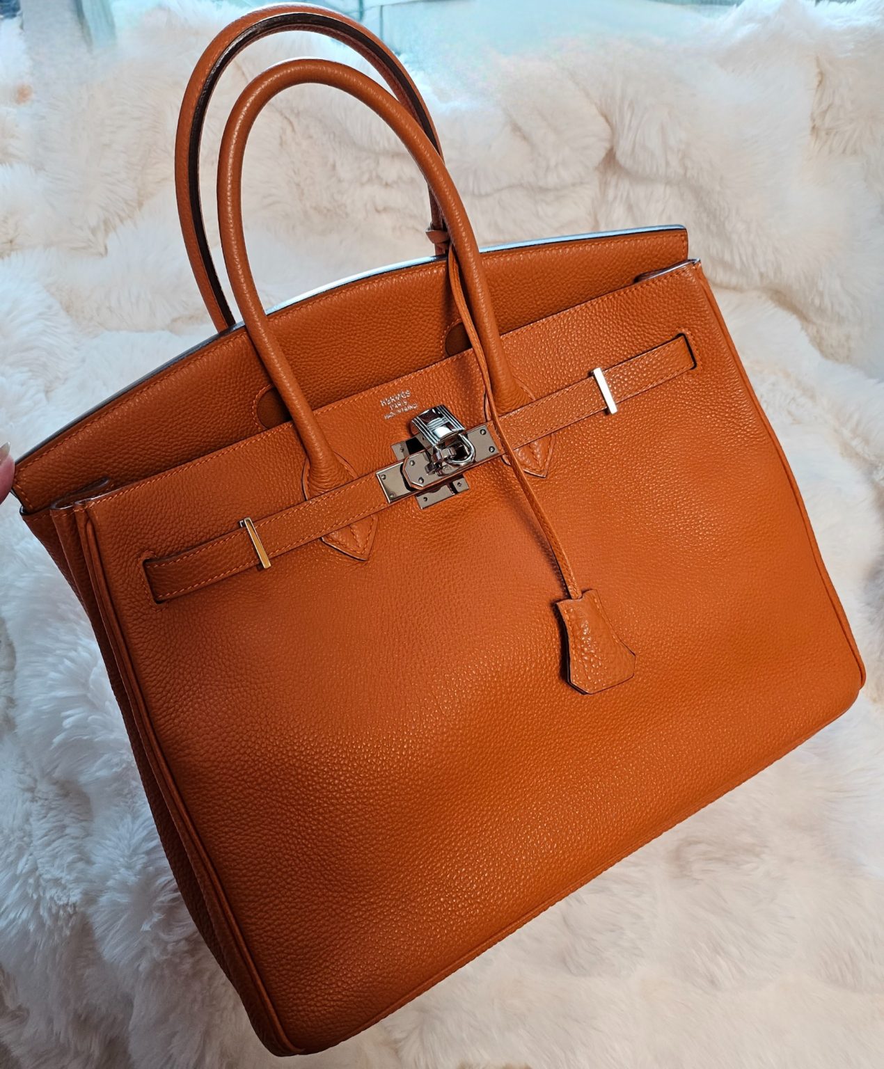 Hermes retailer lot